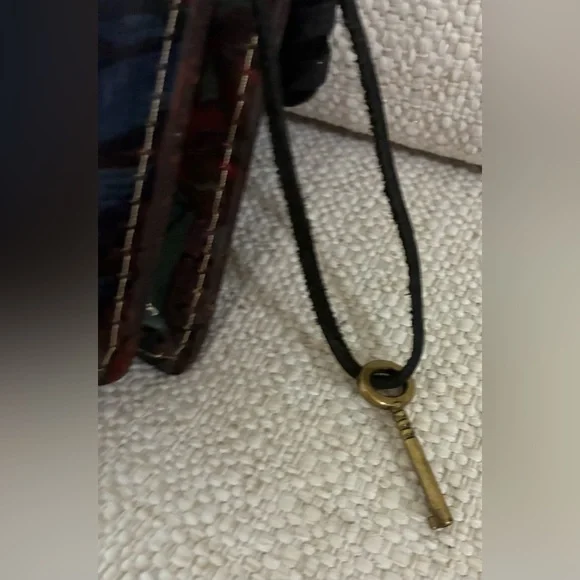 Patricia Nash EUC Liana crossbody bag in a floral print leather - Picture 8 of 16